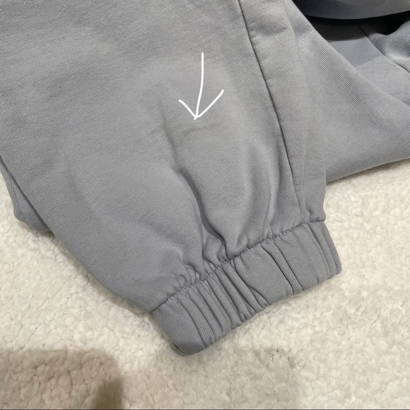 Brandy Melville Rosa Sweatpants Light Blue - Picture 9 of 9